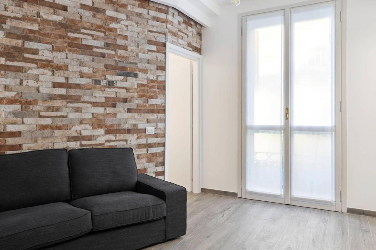 Modern And New Flat In Duomo Area Apartman Milánó Kültér fotó